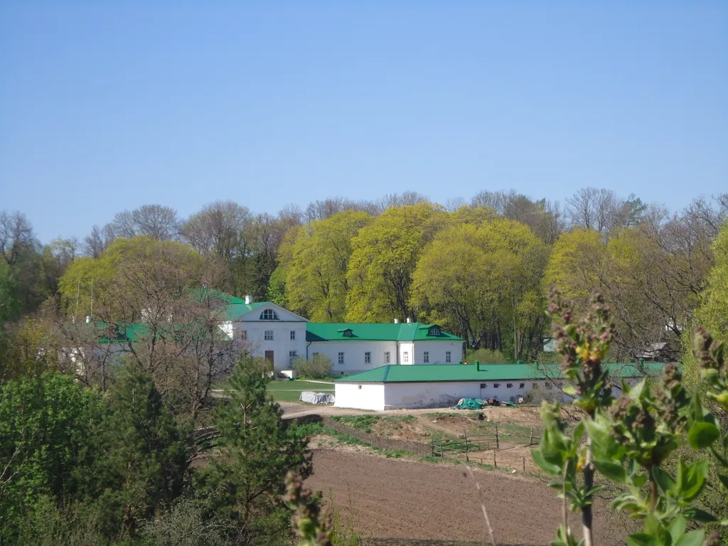 Уютный домик с видом на музей