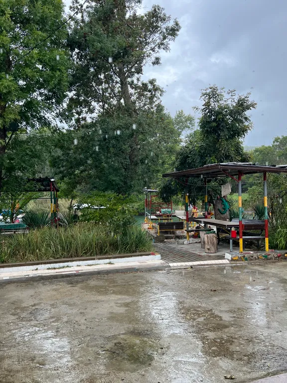 Коттедж с тихой территорией