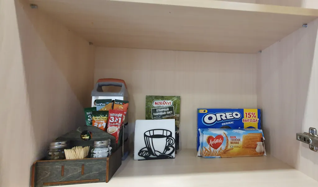 Уютная студия с отдельной спальной зоной, рядом с Иртышом