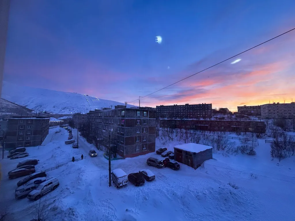 Двухкомнатная квартира рядом со склоном