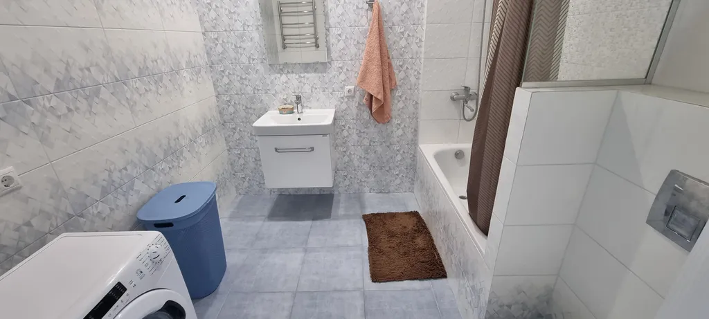 Квартира Просторная светлая квартира с большим балконом и видом на море, горы, закат — Геленджик