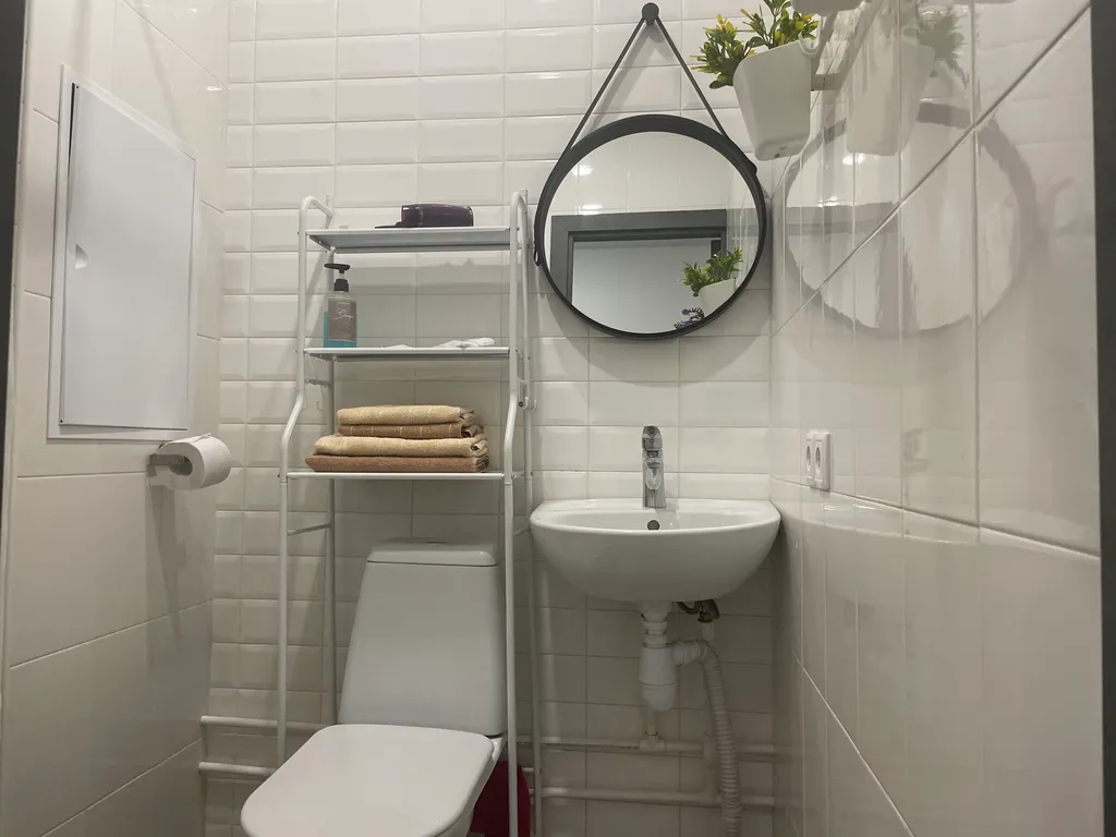 Просторная квартира-студия с отдельной кухней