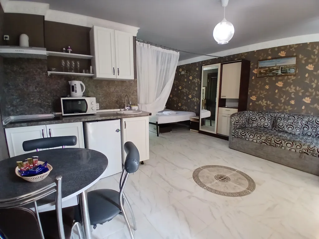 1-комнатная Квартира — аренда посуточно в Феодосия