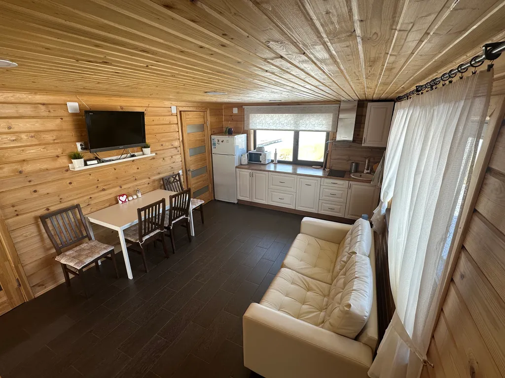 Дом на берегу Ладожского озера