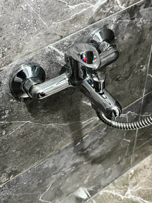 Возле краевой больницы