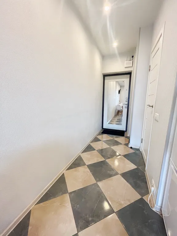 Уютная студия с красивым видом из окон