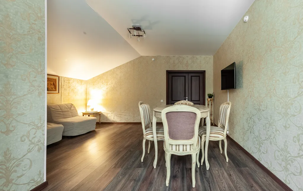 Четырехместный номер отеля "Люкс"