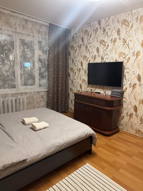 Уютная квартира на 10 лет октября