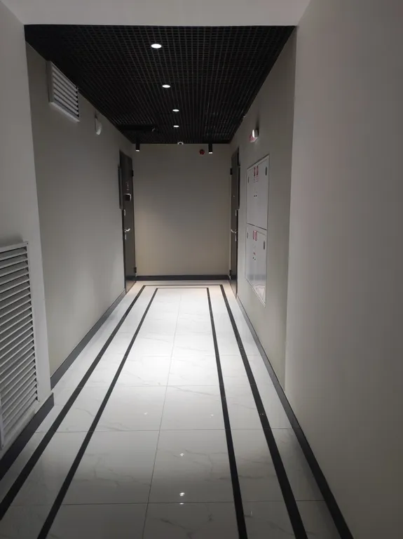 Апартаменты с видом на море, в элитном небоскрёбе, в центре города