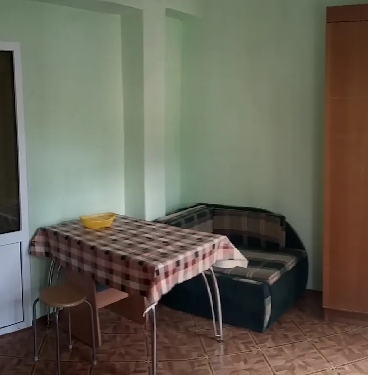 Однокомнатная квартира, с двором, парковка