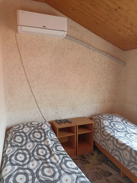 Квартира Изолированные номера с удобствами: душ, туалет, раковина для умывания — аренда посуточно в Кабардинка