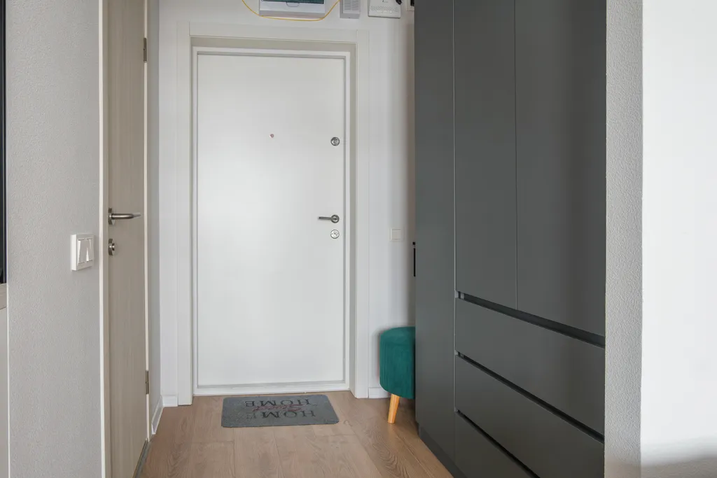 Квартира Квартира Просторная студия в теплых тонах — Екатеринбург