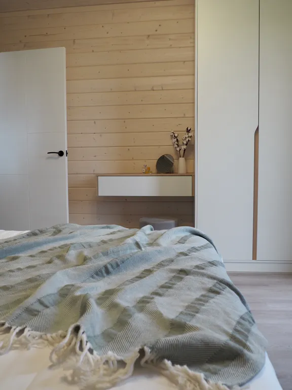 Коттедж Современный дом с баней у водохранилища — Лопотово