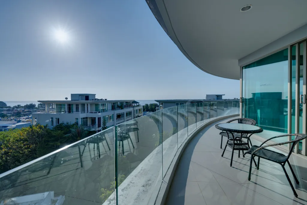 Просторный апартамент с двумя спальнями от Continent