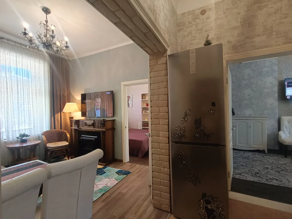 Квартира возле штаба округа и ТЦ Счастье