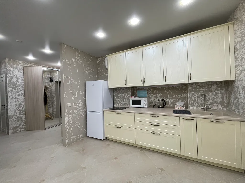 Отличная евротрешка в самом центре мегаполиса