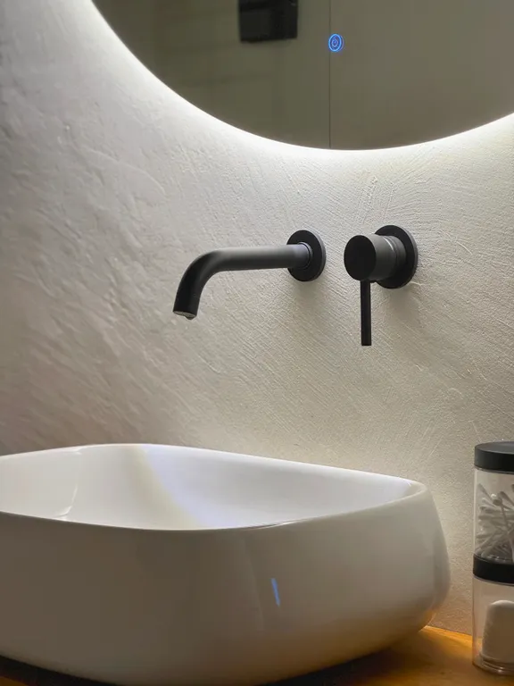 Уютный дом Elovoye в сердце леса с уличным спа-бассейном