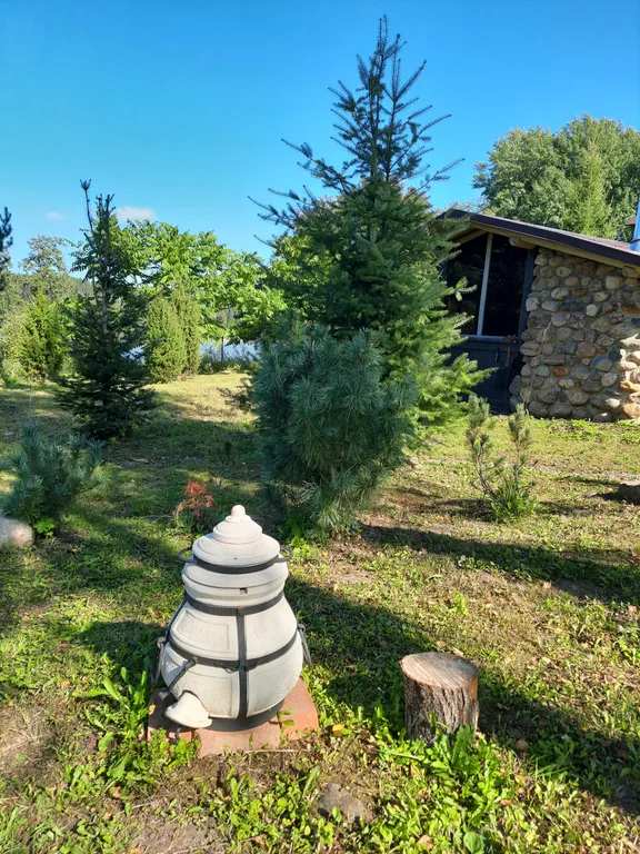 Домик с видом на озеро