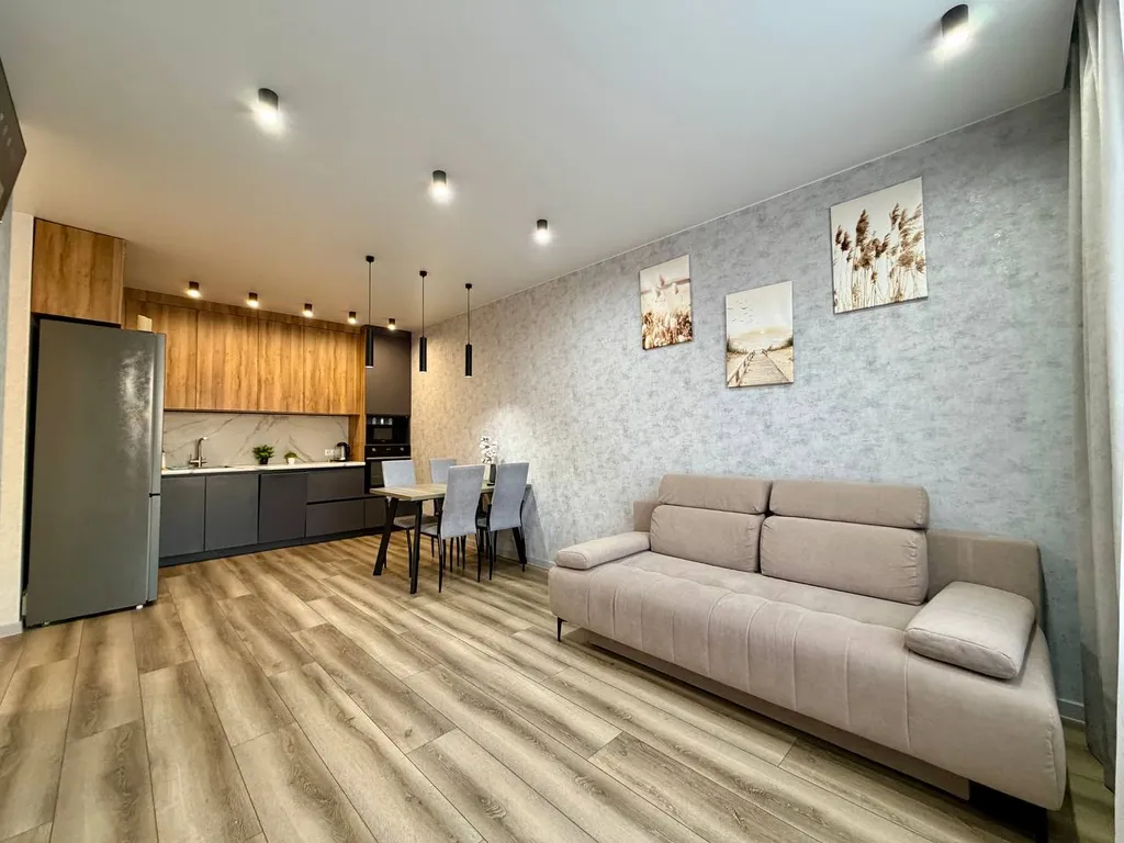 Двухкомнатная квартира для 6 гостей рядом с аквапарком — аренда посуточно в Тюмень