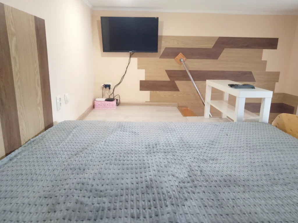 Студия в самом центре города/ двухуровневая.