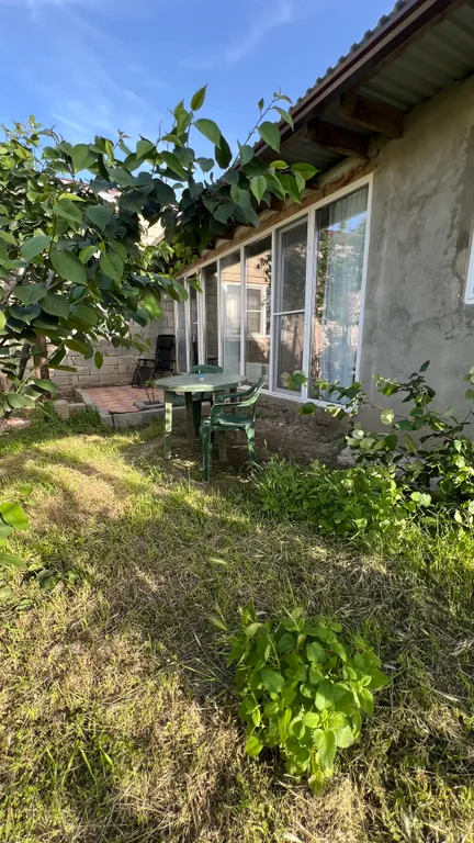 Дом прованс в саду