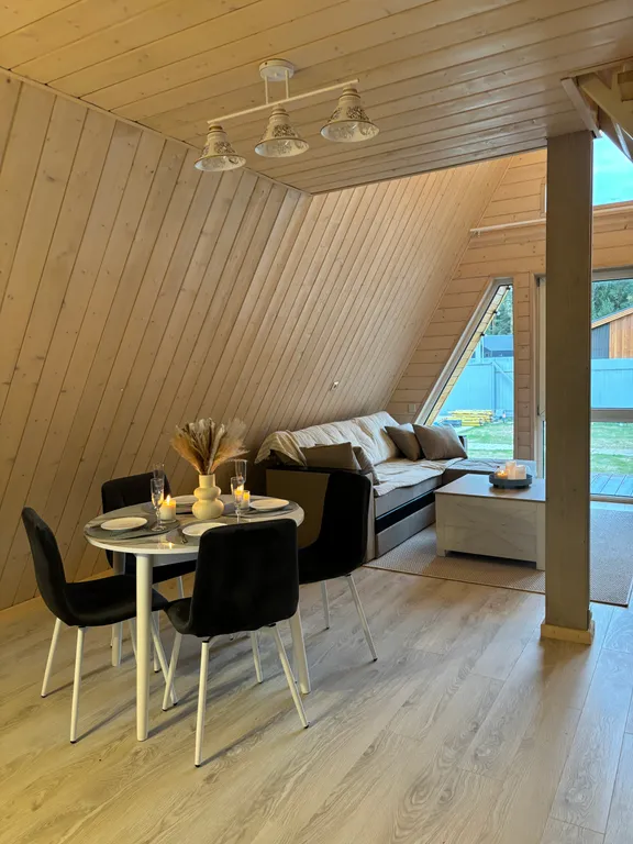 Коттедж Уютный а-фрейм домик с видом на лес — Черноголовка