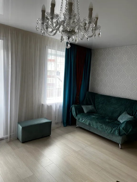 Уютная квартира в центре города, 1 минута до кафе с бизнес-ланчами