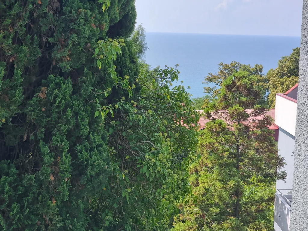 Коттедж с видом на море и открытым бассейном