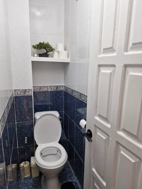 Квартира Трёхкомнатная квартира, удобное расположение! 3 отдельные комнаты. — Владикавказ