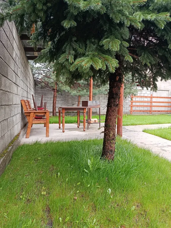 Дом из двух комнат в зелёной зоне