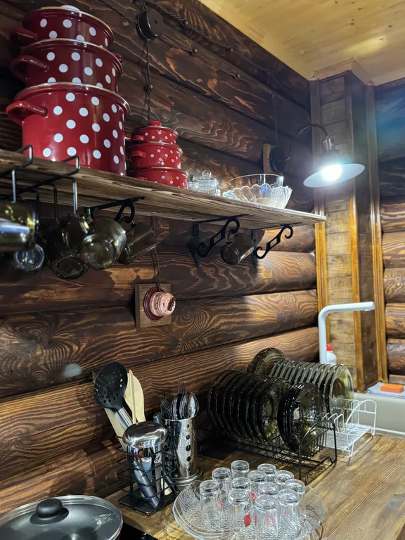 Двухэтажный сруб для большой компании