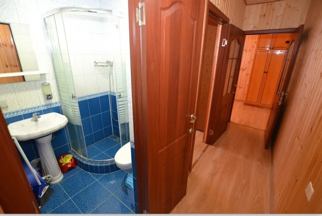 Двухкомнатная квартира с балконом на втором этаже #3