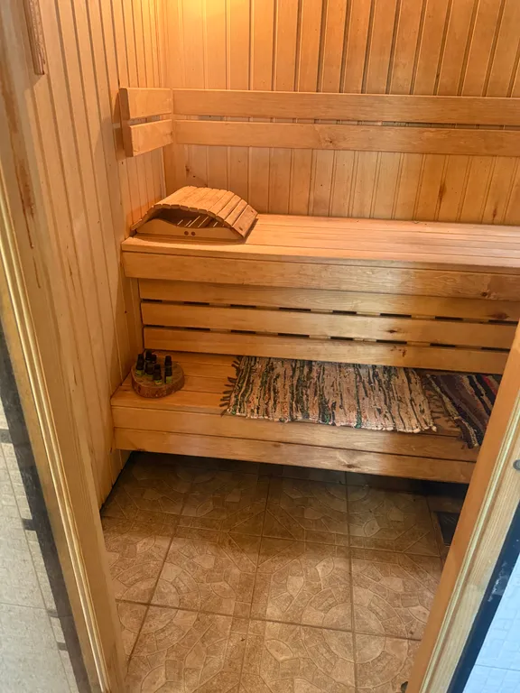 Уютный дом в черте города, 10 минут пешком до центра