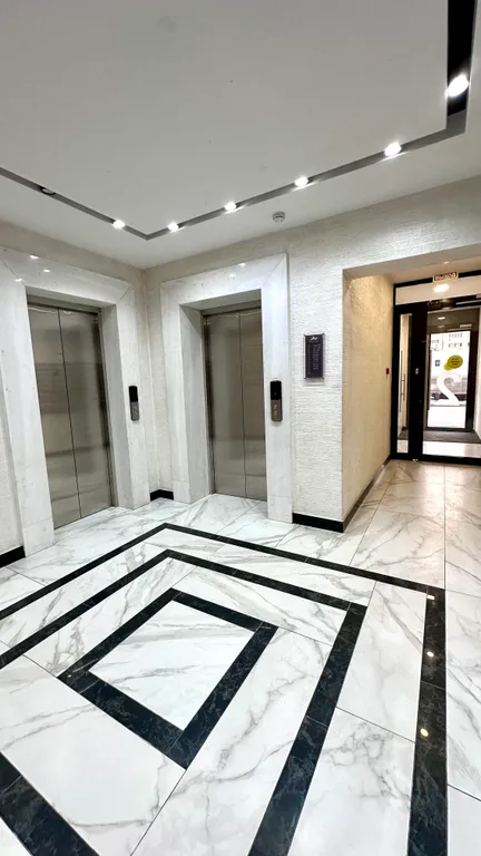 Новая квартира с дизайнерским ремонтом и видом на горы