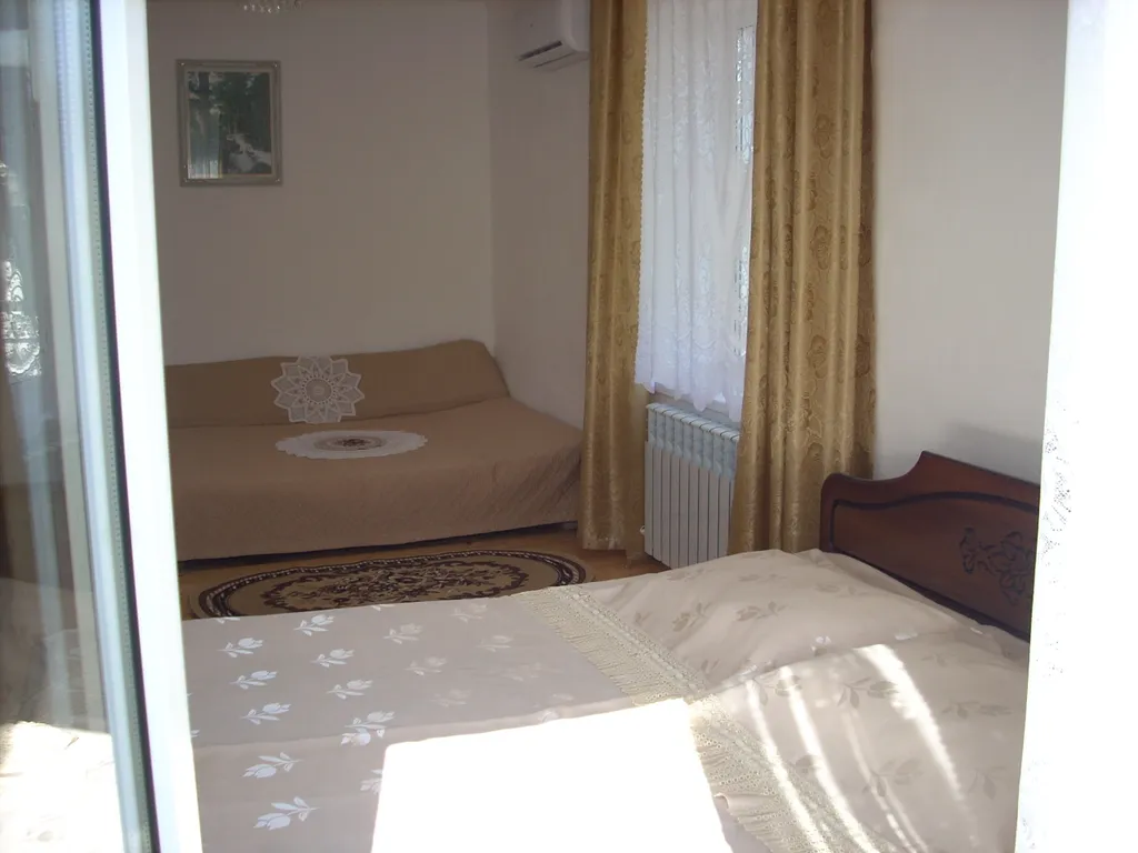 Дом с садом, частный сектор