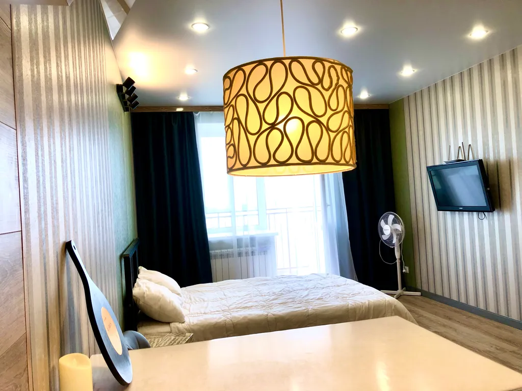 Студия возле ТЦ Изумрудный город