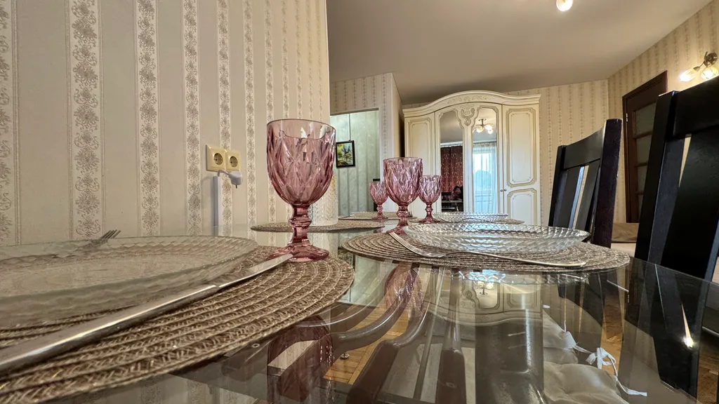 Квартира Уютная двухкомнатная квартира в центре города возле метро — Минск