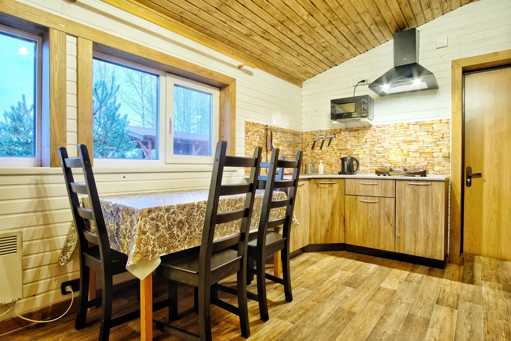 Уютный коттедж для четырех гостей на берегу озера Селигер