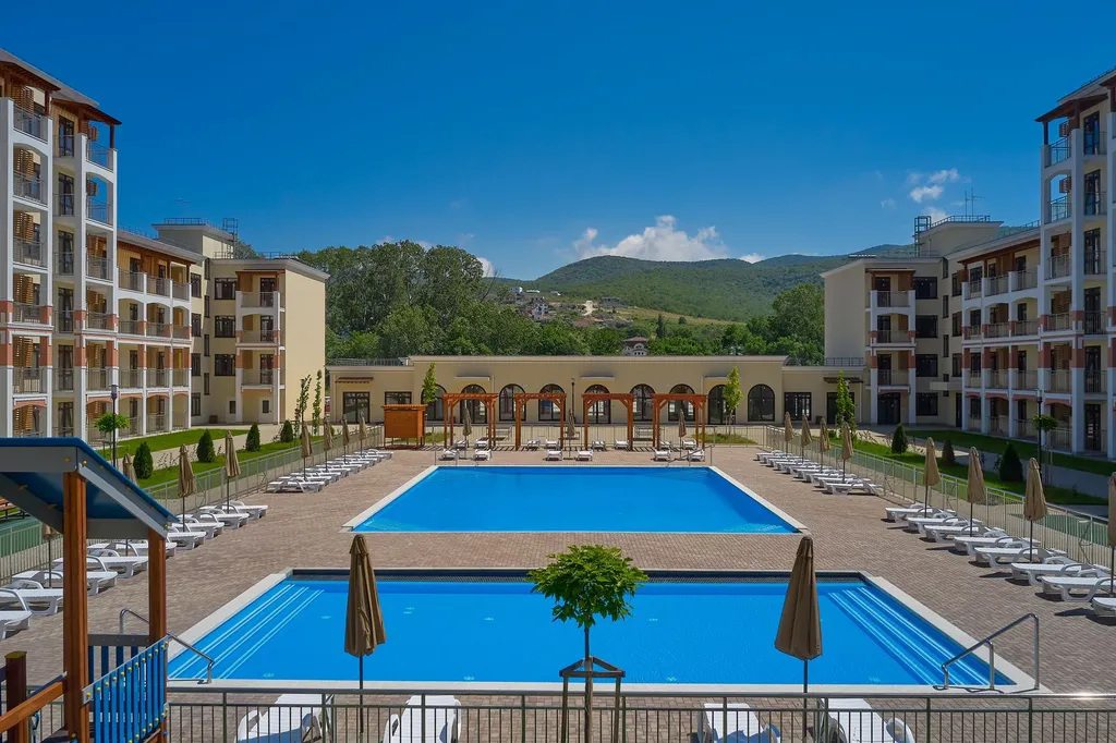 7 Однокомнатная квартира с бассейном на 3 человека