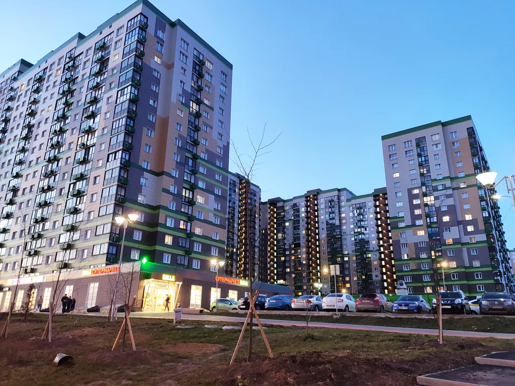 Просторная квартира рядом с БЦ Greenwood и Crocus-city