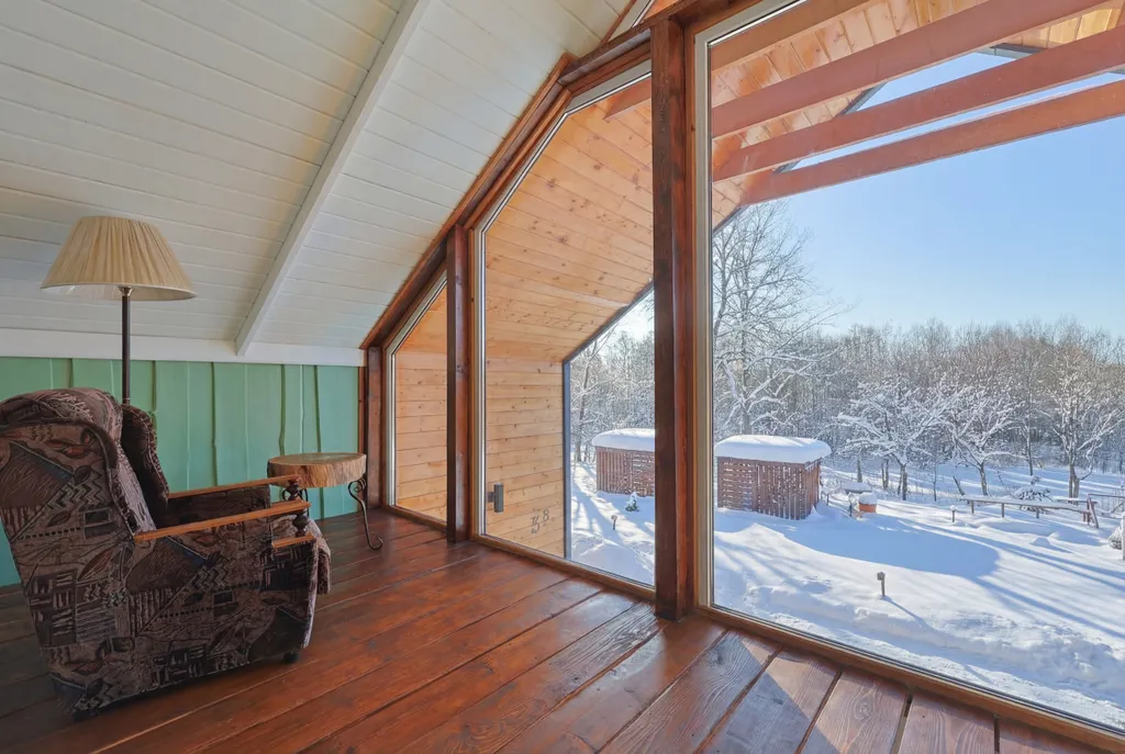 Двухэтажный коттедж с кондиционером, с видом на реку