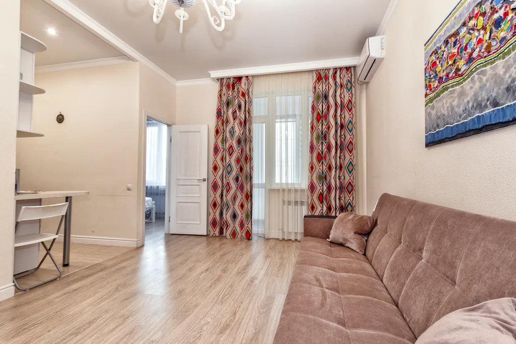 Красивая уютная в центре Астаны