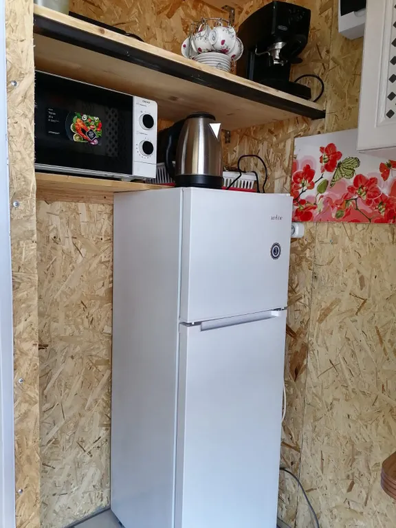 Отдельный домик в саду с видом на море