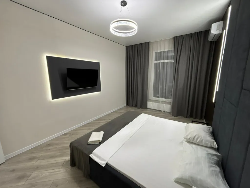 Estet вблизи ТРЦ Mega