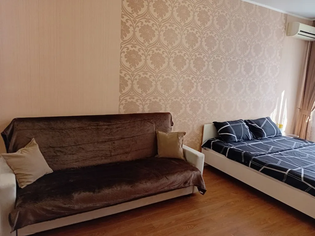 Квартира с видом на стадион