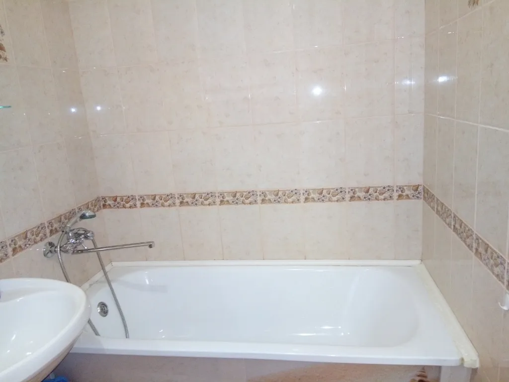 Современная однокомнатная в новостройке у проспекта Ленина