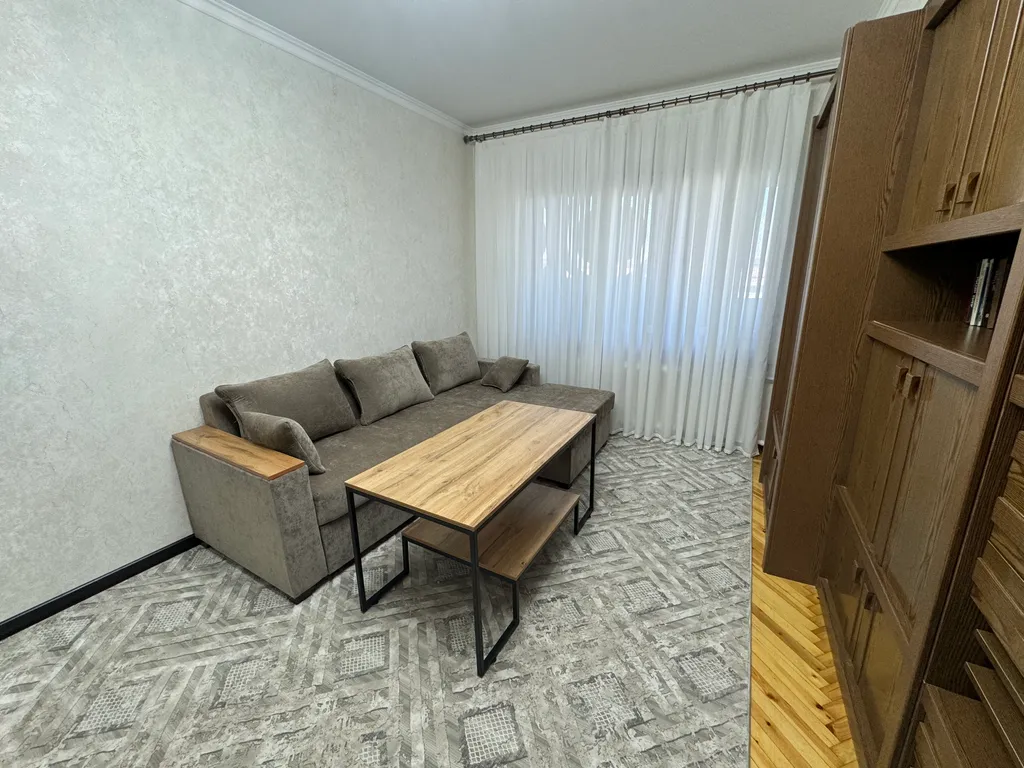 Просторная квартира тц и парк рядом — аренда посуточно в Ташкент