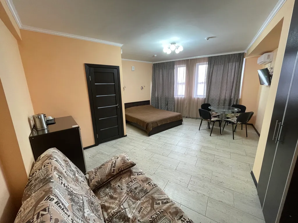 Квартира Апартаменты в 100 метрах от пляжа, парковка, мангальная зона — аренда посуточно в Евпатория