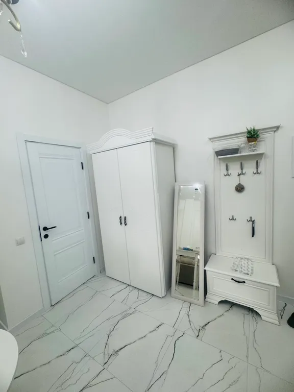 Студия в классическом стиле, на берегу реки В центре города