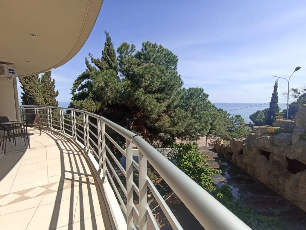 Номер студия с видом на море в отеле Аквапарк Алушта